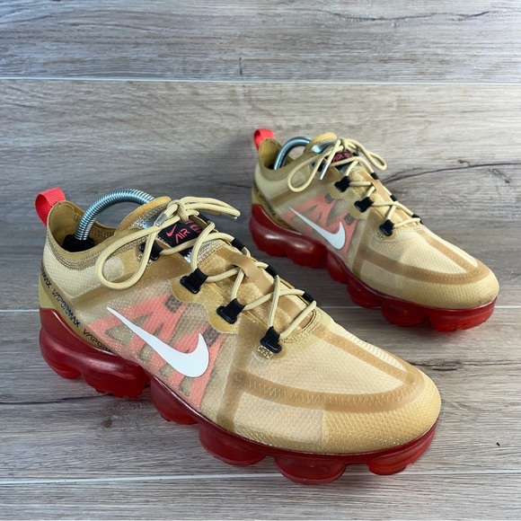 Nike Air VaporMax 2019 Crimson Gold 2018 Men’s 9.5 Excellent Used Condition! - Picture 5 of 11